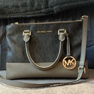 Michael Kors Signature Hamilton satchel